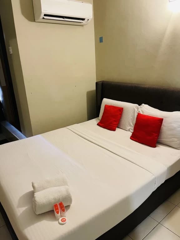 OYO 90338 Prima Saujana Budget Hotel - photo 2