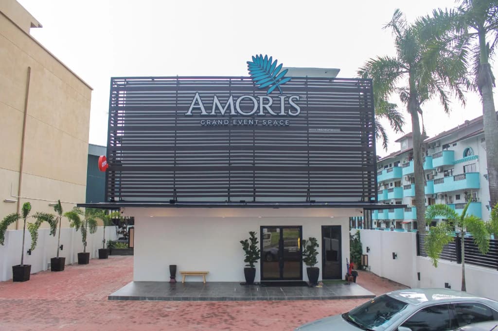 OYO 90020 Amoris Grand Event Space - photo 1