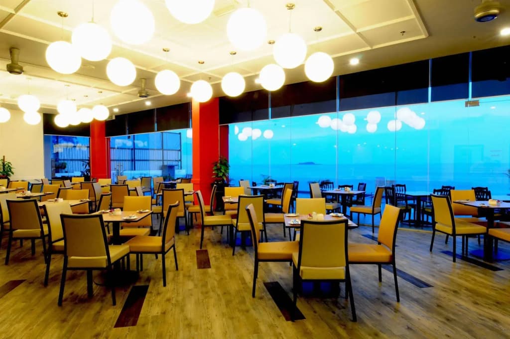 Hotel Sentral Seaview Penang @ Beachfront - photo 26