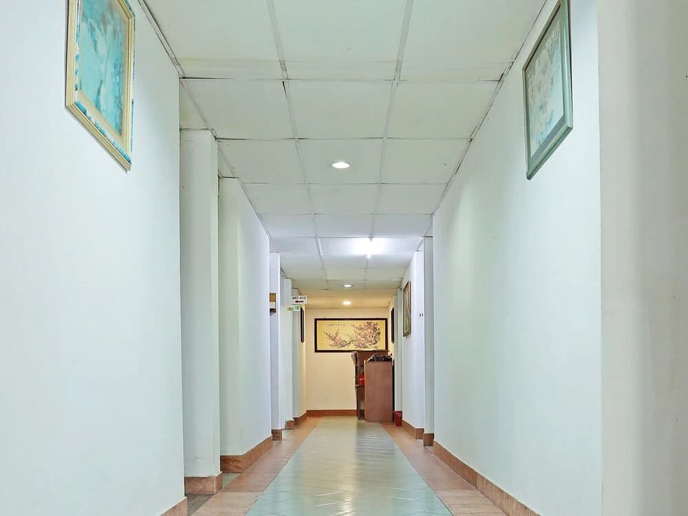 OYO 90598 Living House Co - photo 10