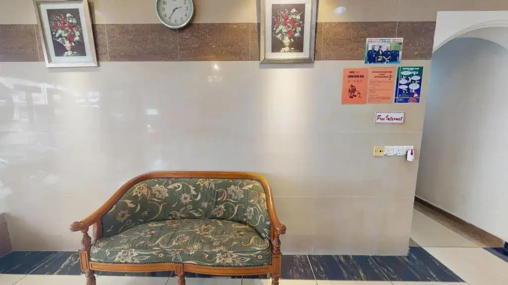 Rose Cottage Hotel Taman Daya - photo 23