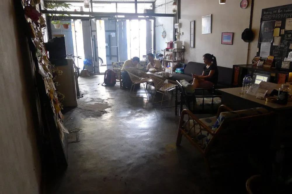 Jalan Jalan Emas Guest House - photo 18