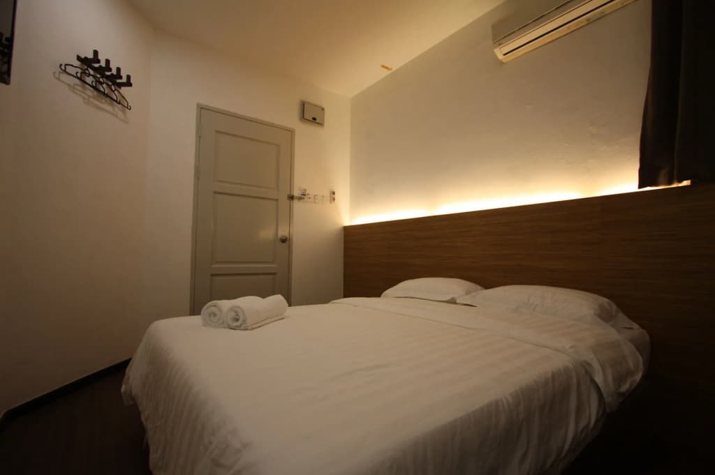 Place2Stay - Opposite Hilton - photo 4