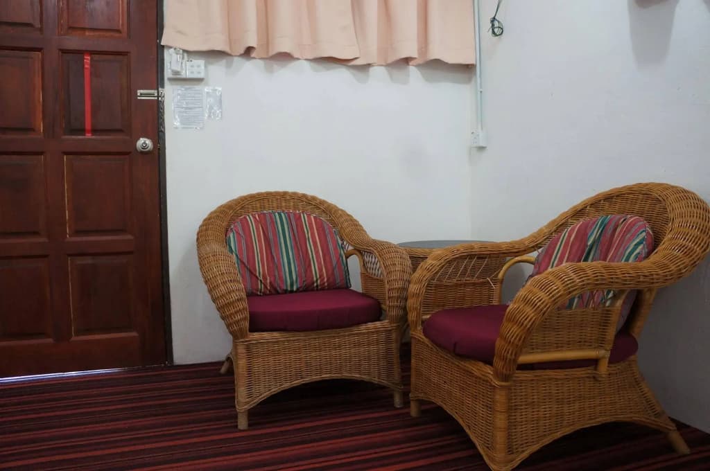 OYO 90037 The 7 Lodge Tambunan - photo 9