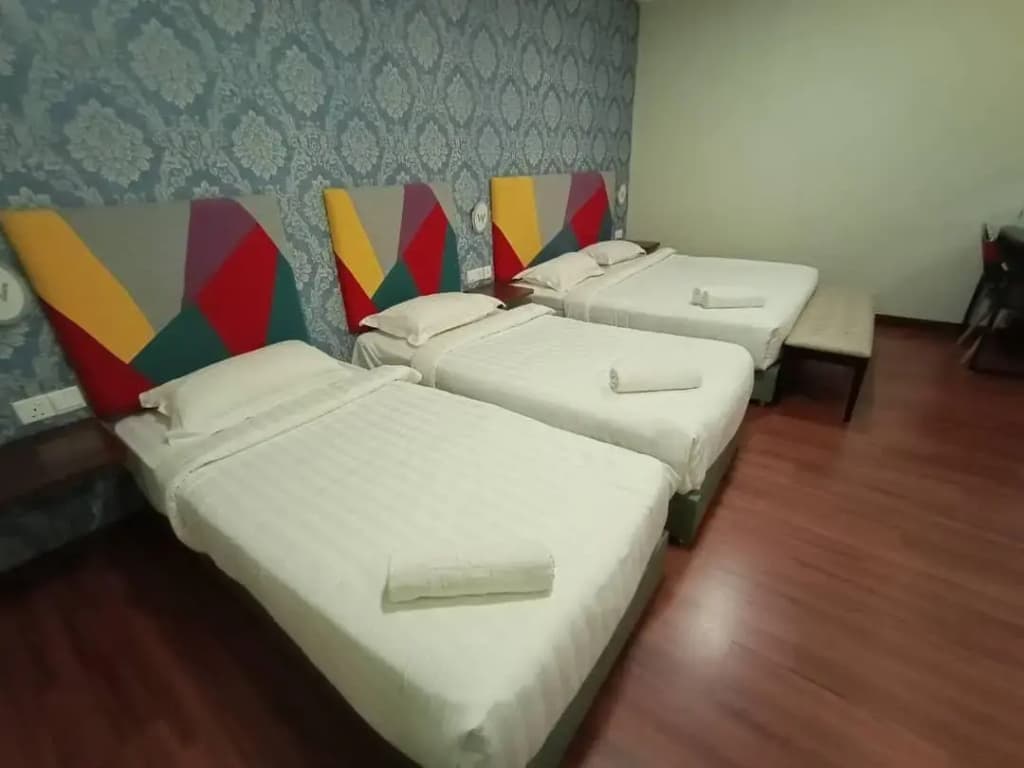 W Hotel Cemerlang - photo 6