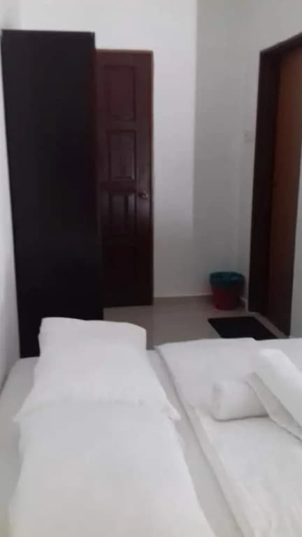 Sideroad Guesthouse - photo 6