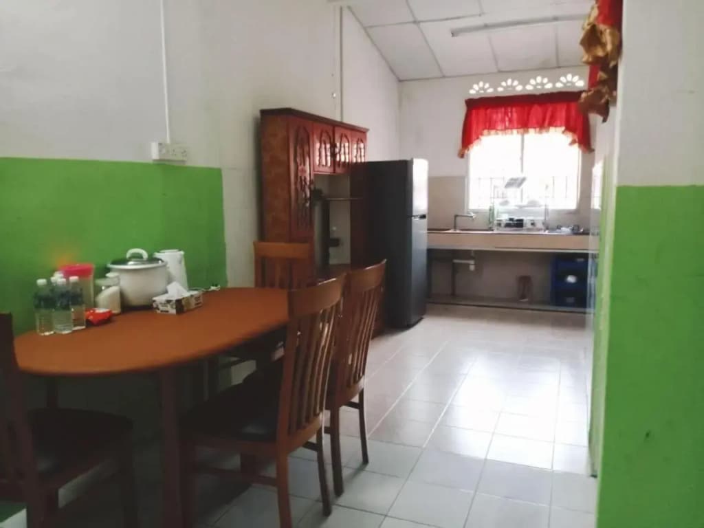 Homestay Ummi Razzin - photo 2