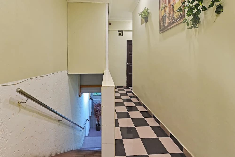 OYO 90806 Rumah Tumpangan Laut Selatan - photo 11