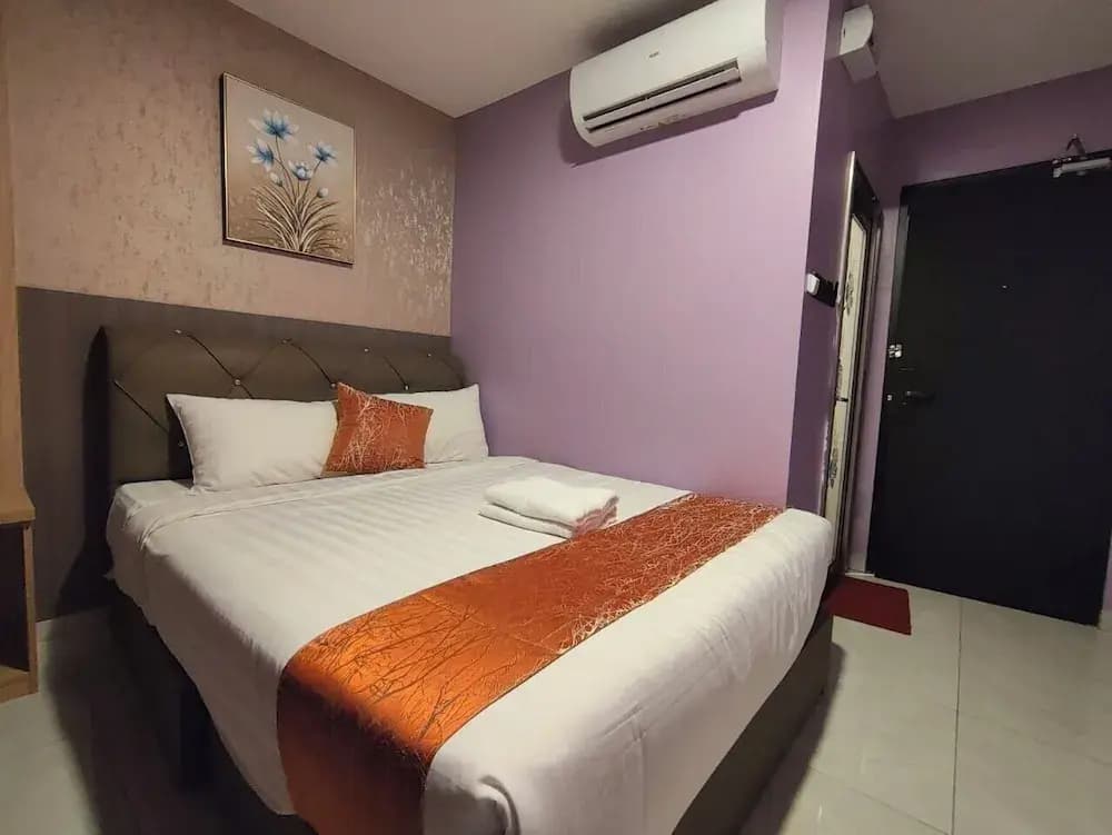 Hotel Mawar Inn - photo 33