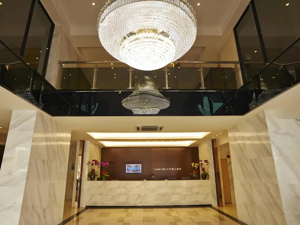 City Comfort Hotel - photo 10