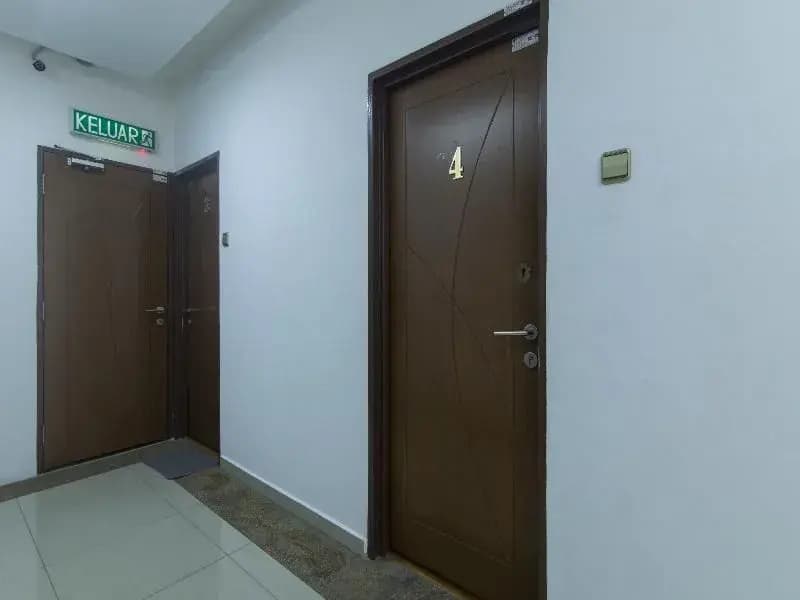 Capital O 90653 Maxwell Inn Boutique Hotel - photo 11
