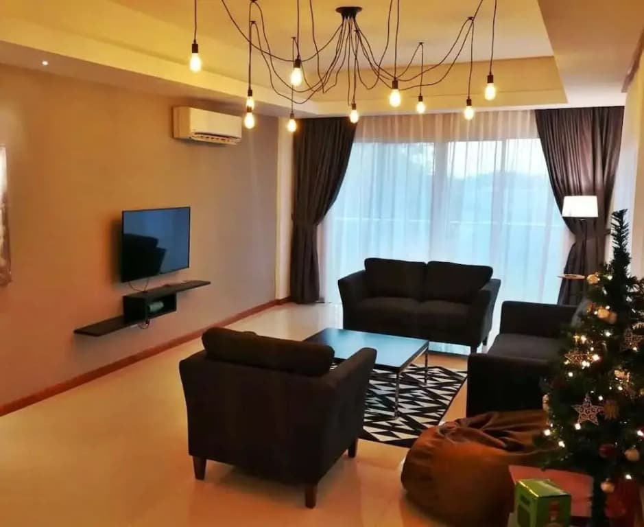 The N Suites Cozy and Spacious - photo 14