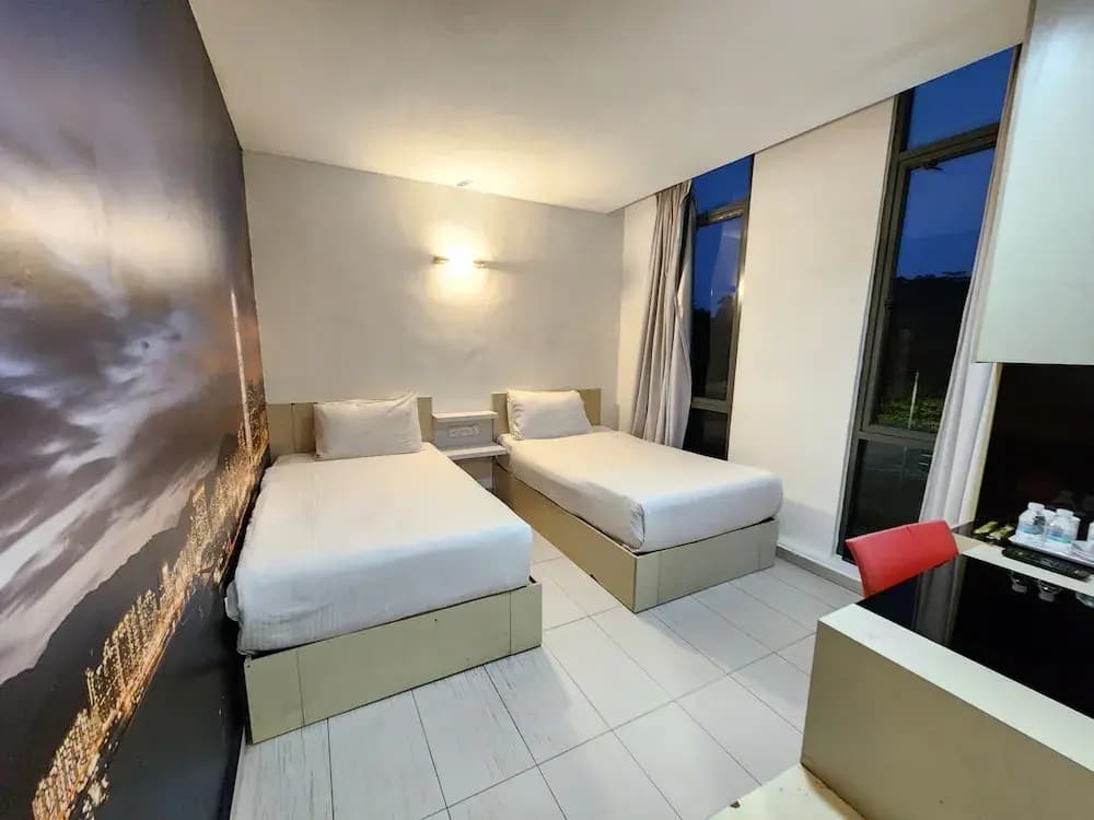Kozi Hotel - Danga Bay - photo 3