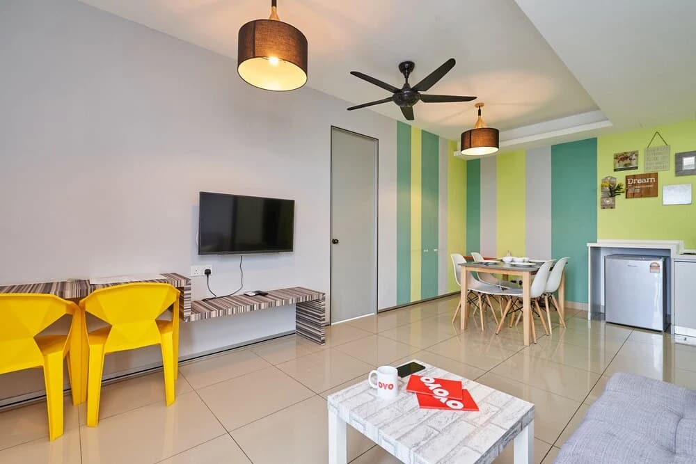 OYO Home 44002 Classic 2br Setia Alam Trefoil. - photo 20
