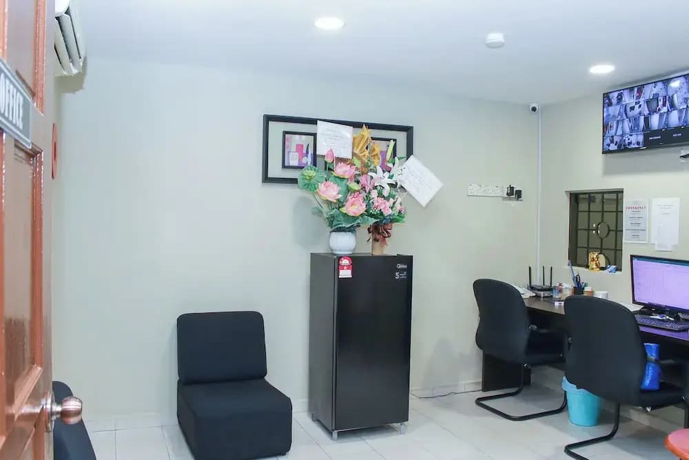 Hotel O Prima Saujana Budget Hotel - photo 2