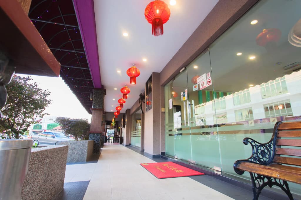 Lavender Inn Nusa Bestari - photo 14