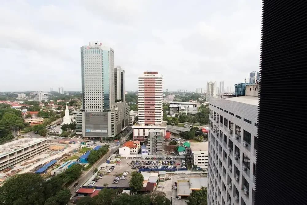 Modern, High Floor Suasana Suites 05 in JB - photo 1