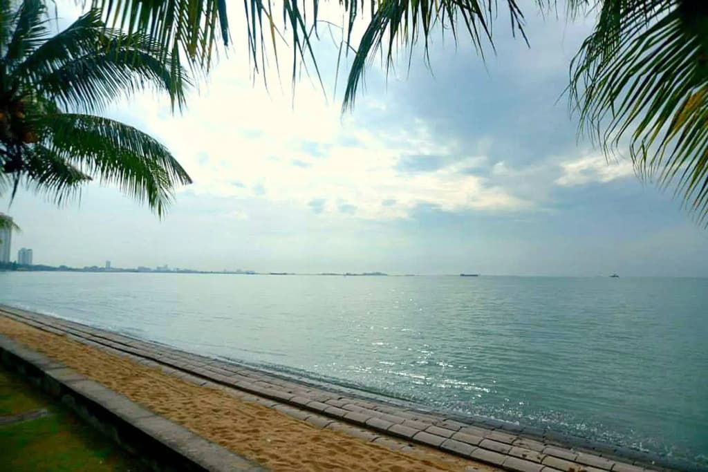 Shah's Beach Resort - photo 18