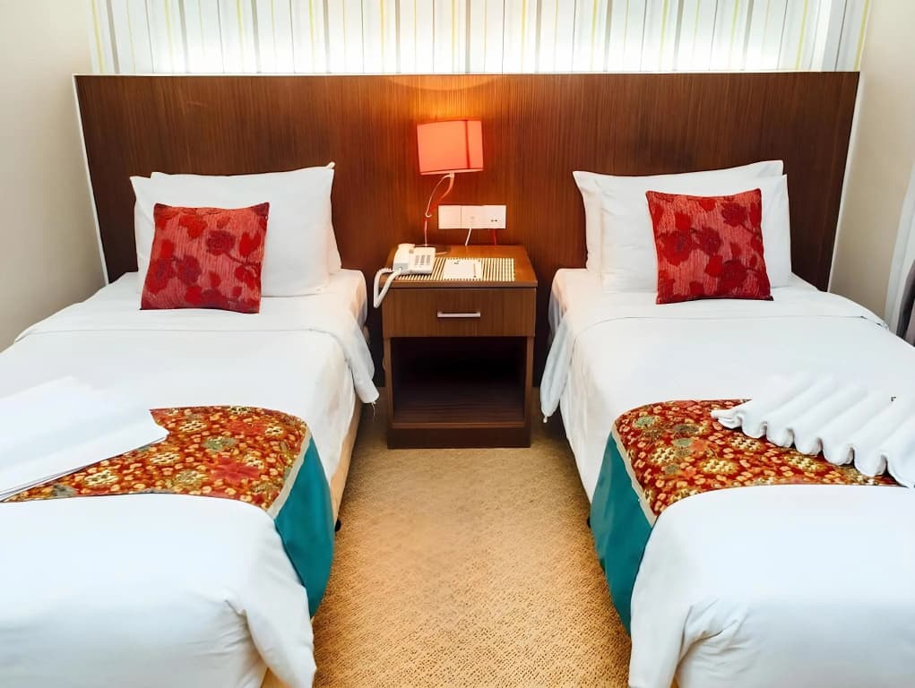 Hotel Darul Makmur - photo 19