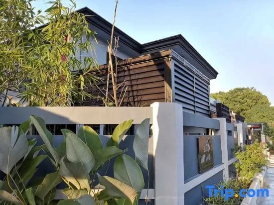Hometel @ OneRiimba Pool | Private Pool | Karaoke - photo 2