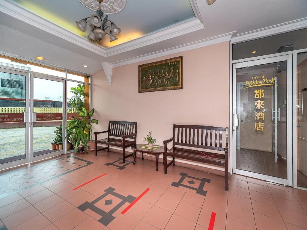 OYO 89864 Hotel Holiday Park - photo 14