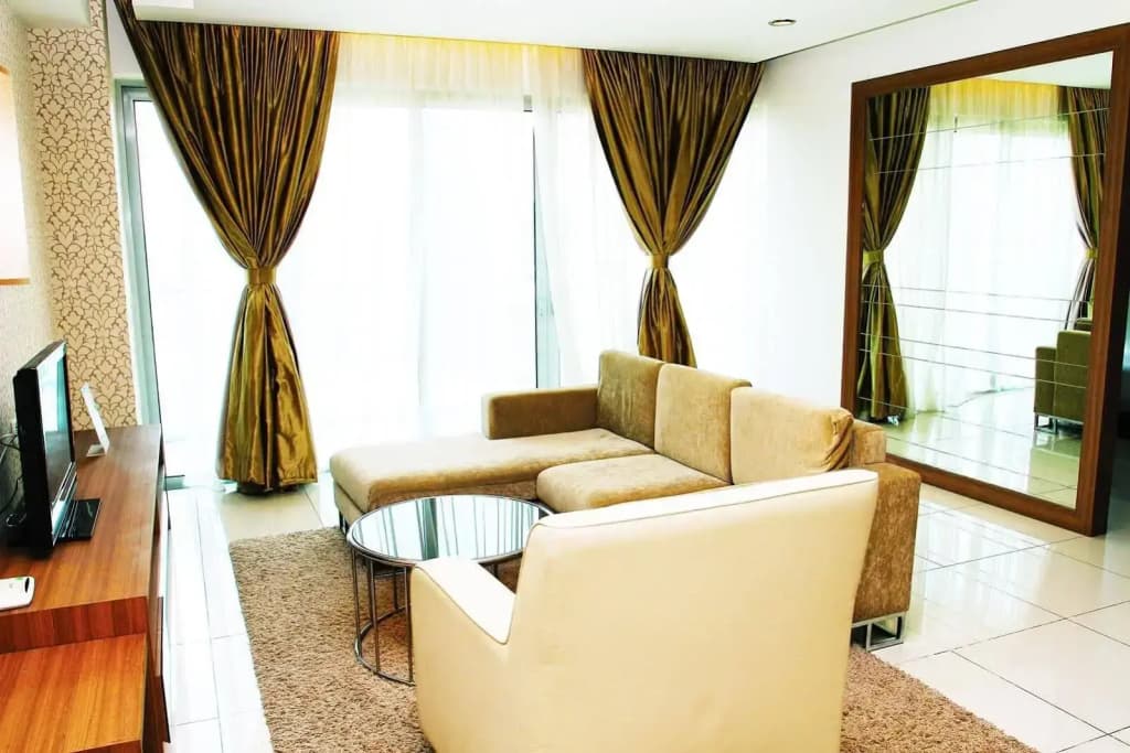 Regalia Upper View Hotel - photo 7