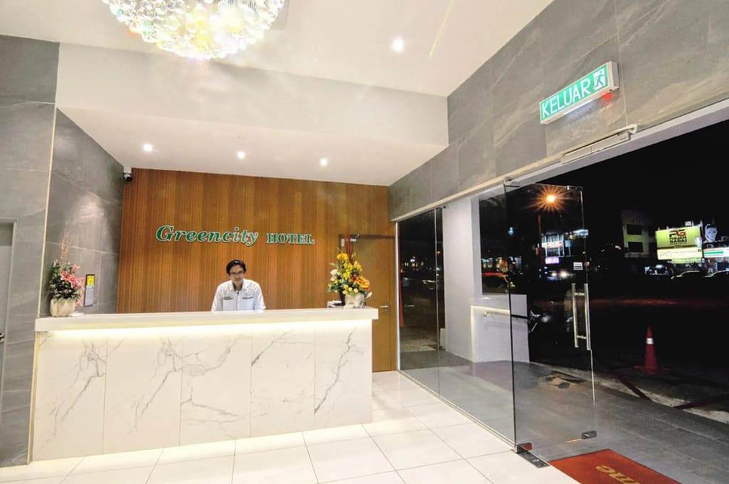 Greencity Hotel - photo 2