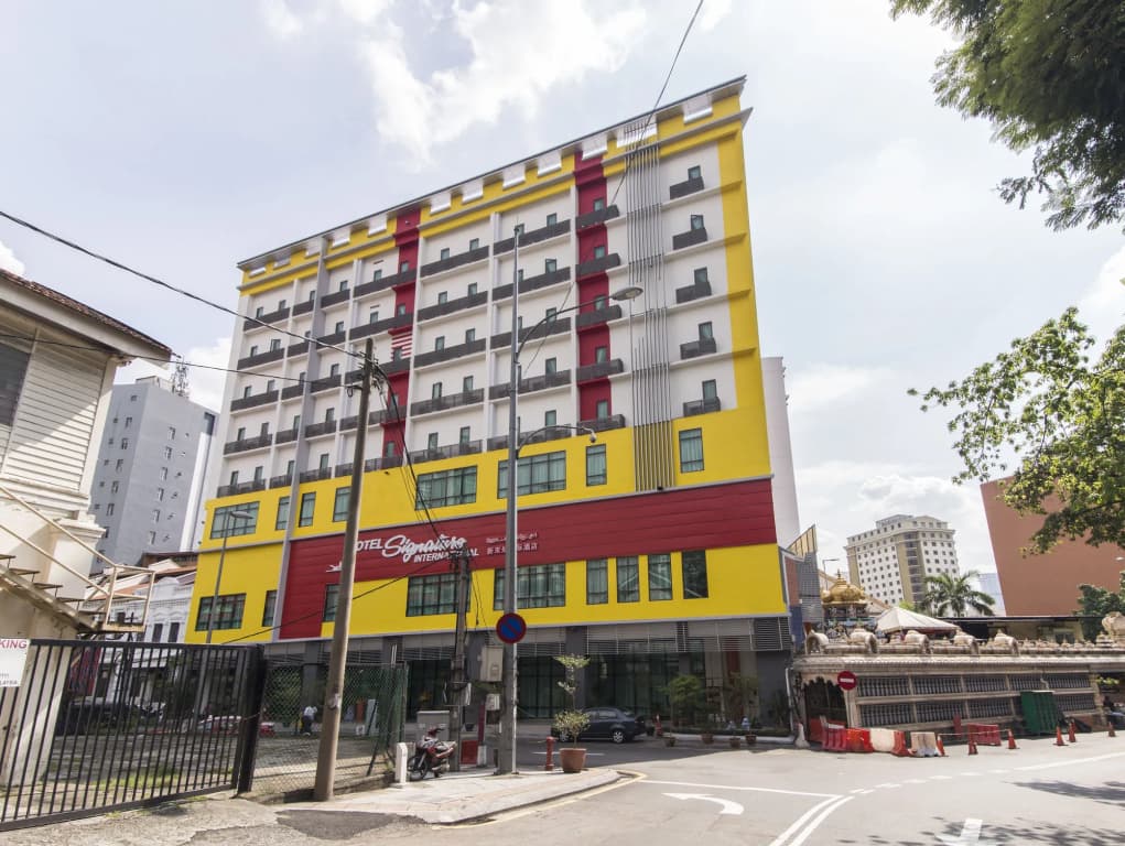 Hotel Signature International at Pudu - main photo