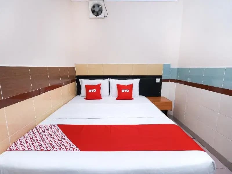 Cosy Inn by OYO Rooms - photo 4