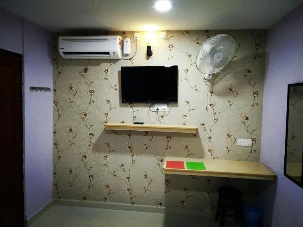 Leaf Guest House - photo 5