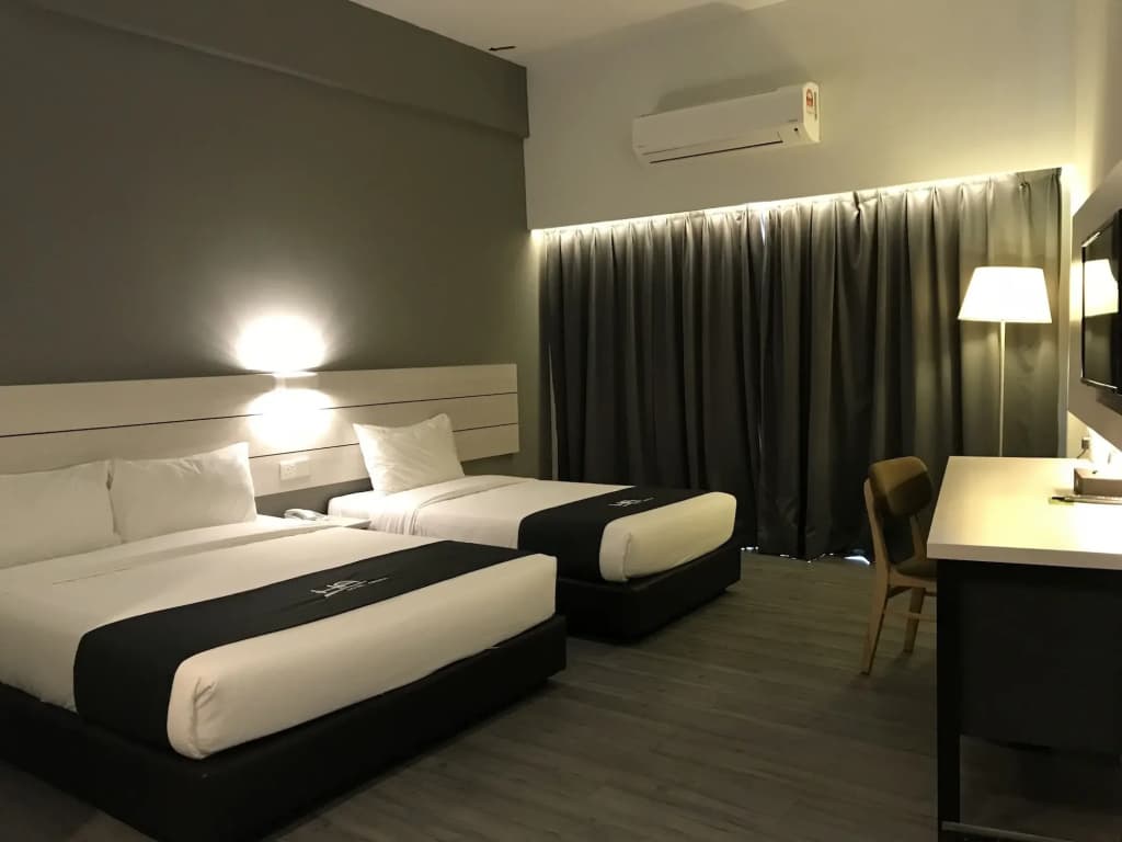 Hotel Arissa - photo 4