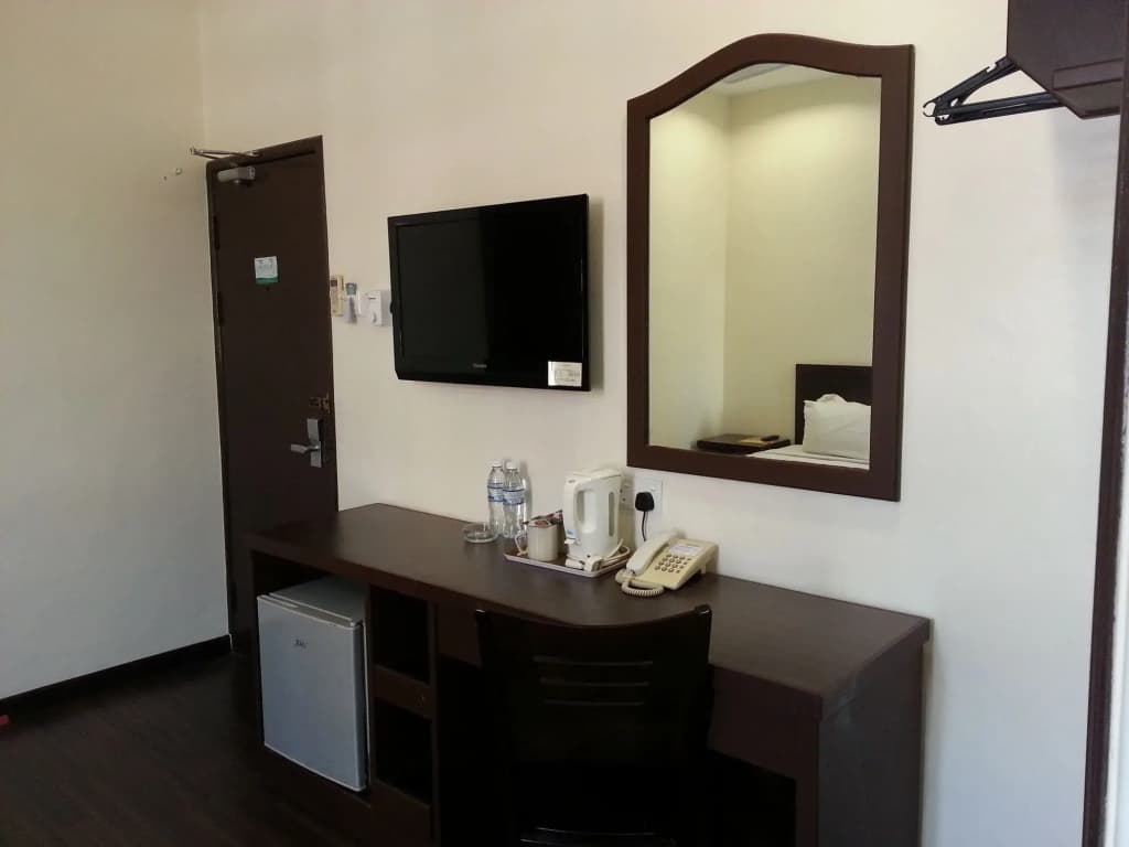 Hotel 22 Gurney - photo 6