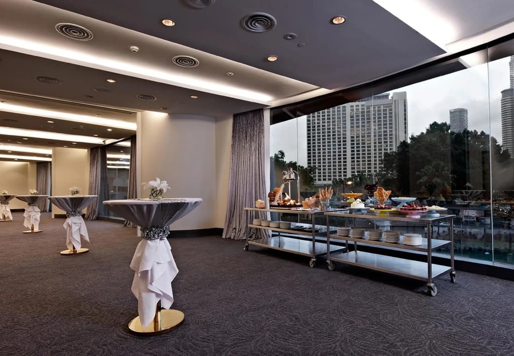Renaissance Kuala Lumpur Hotel & Convention Centre - photo 39