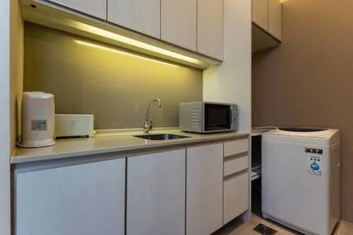 The Manor Luxury Suites & Apartments - photo 22
