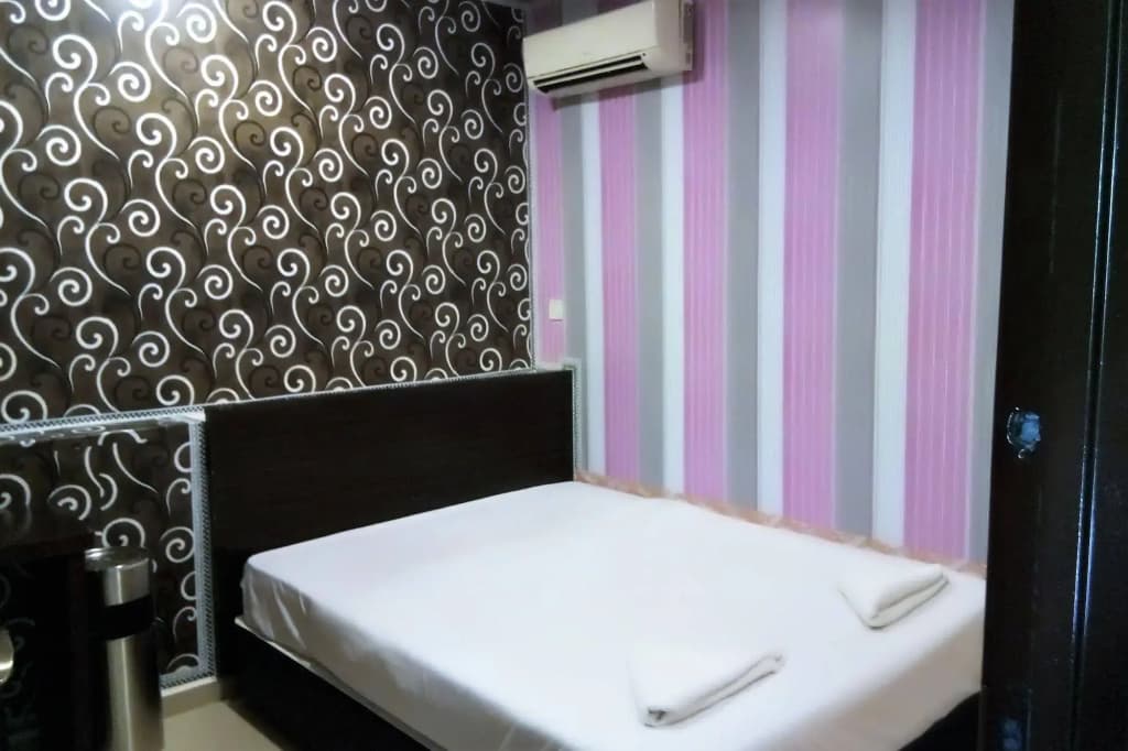 OYO 89407 EZI Hotel - photo 9