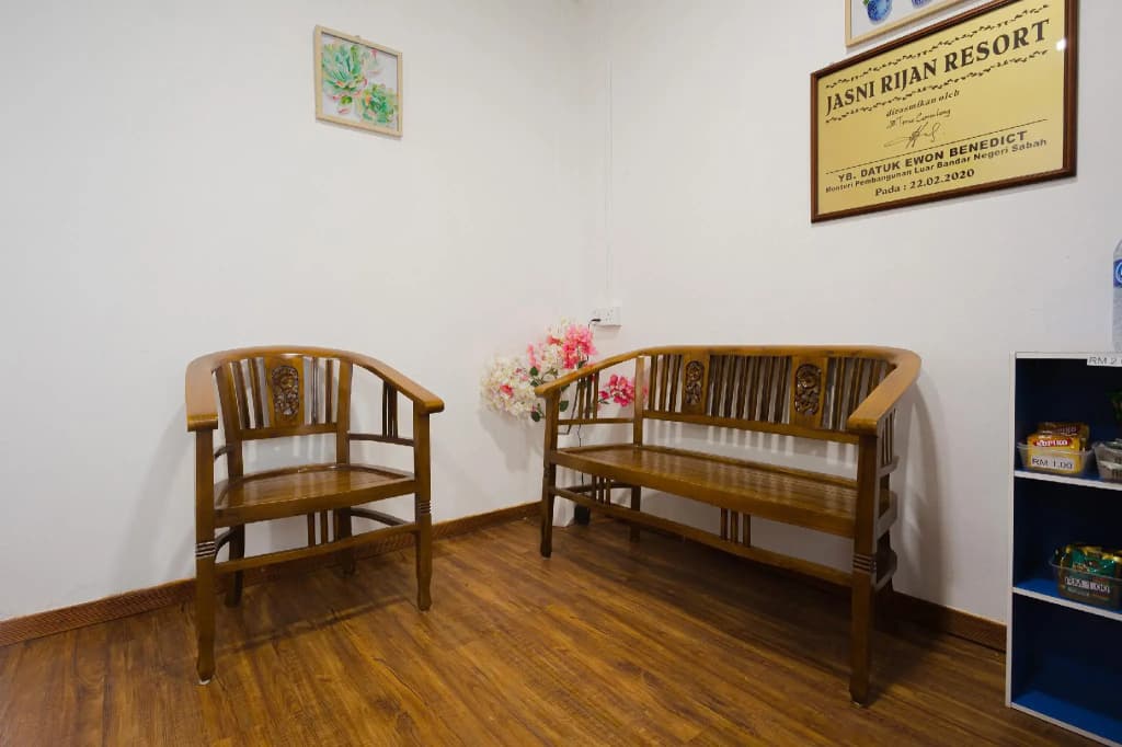 OYO 90043 Jasni Rijan Resort - photo 1