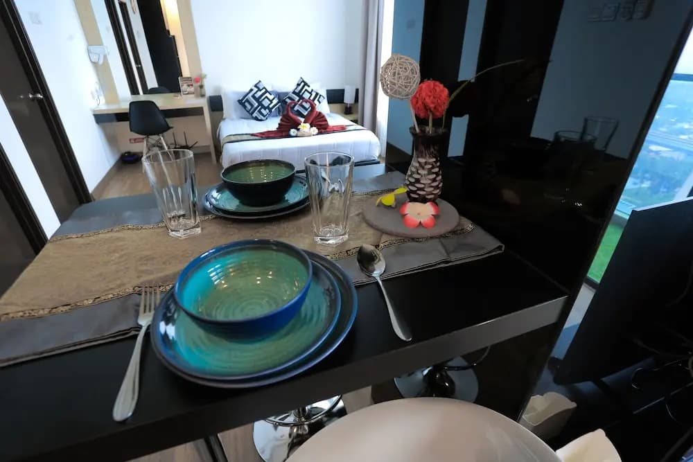 MLH Deluxe Studio Suites @ Landmark Residence - photo 11