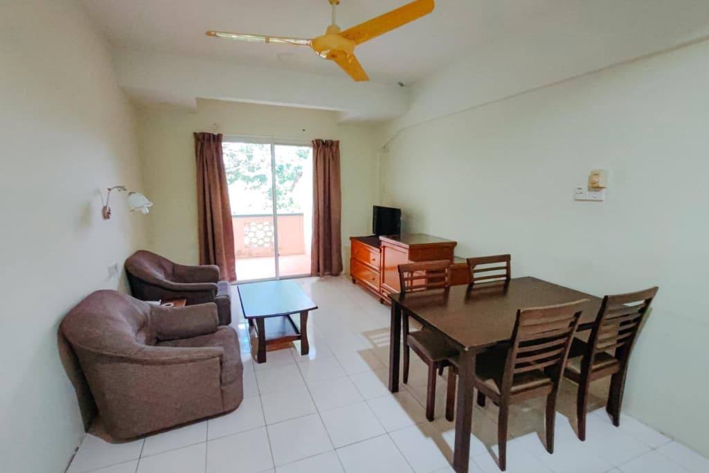 Virgo Batik Resort Teluk Batik Lumut - photo 32