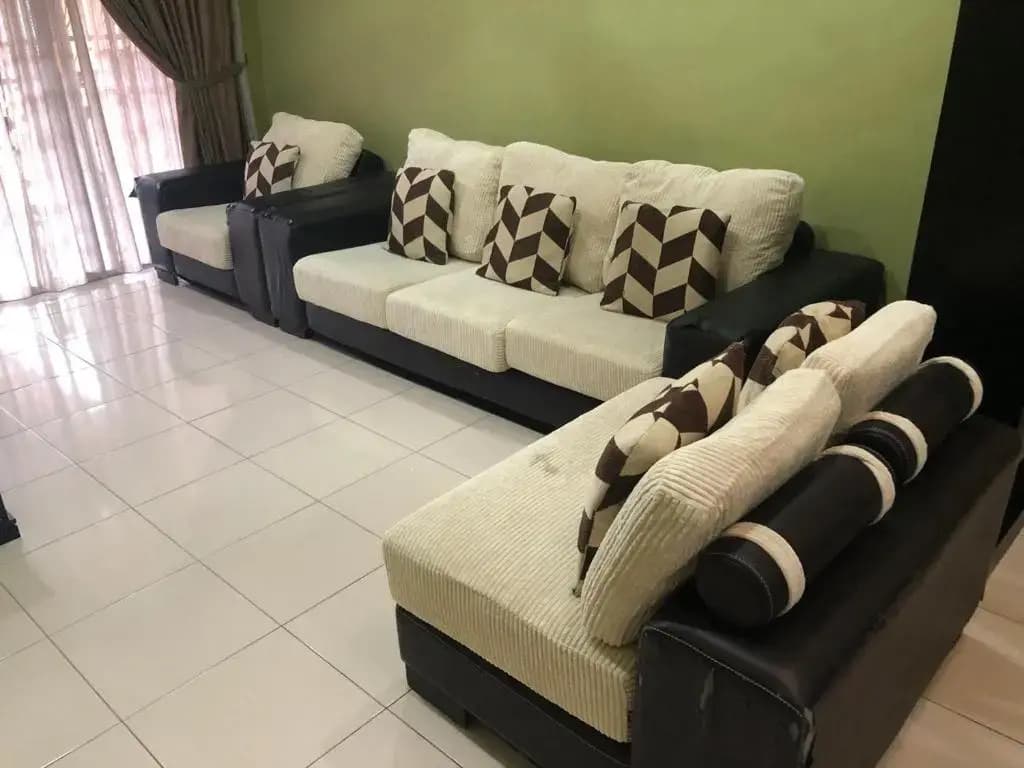 Rosalinda Homestay at Senawang - photo 1