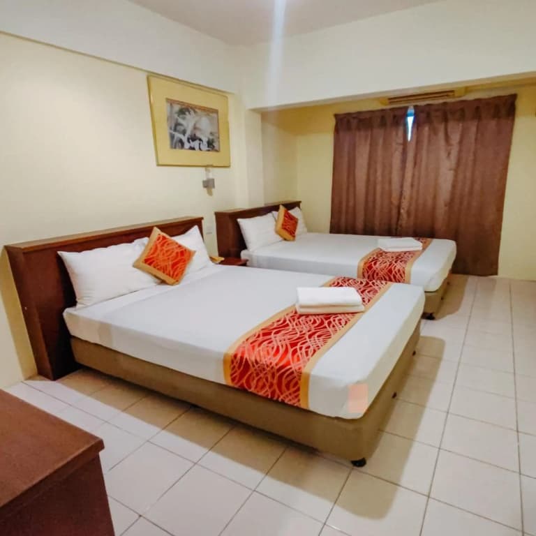Virgo Batik Resort Teluk Batik Lumut - photo 36