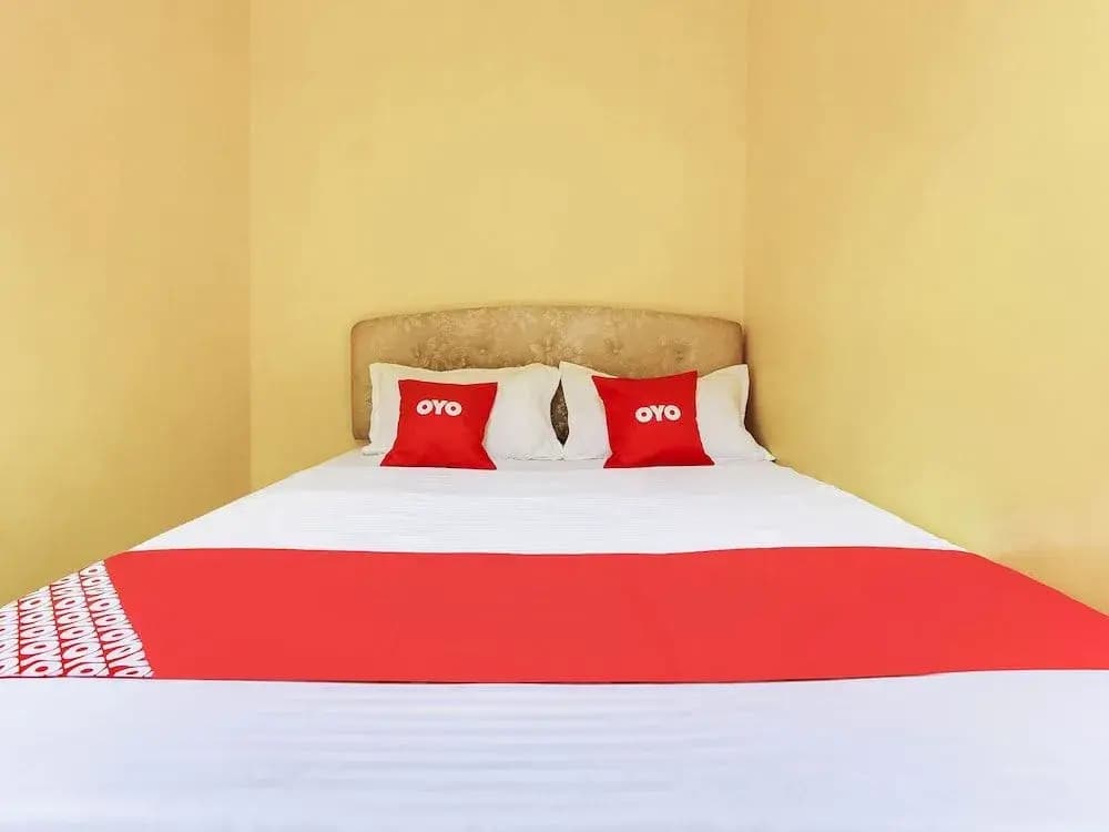 OYO 89406 Lucky Budget Hotel - photo 4