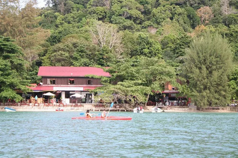 Watercolours Resort & Dive Centre - photo 9
