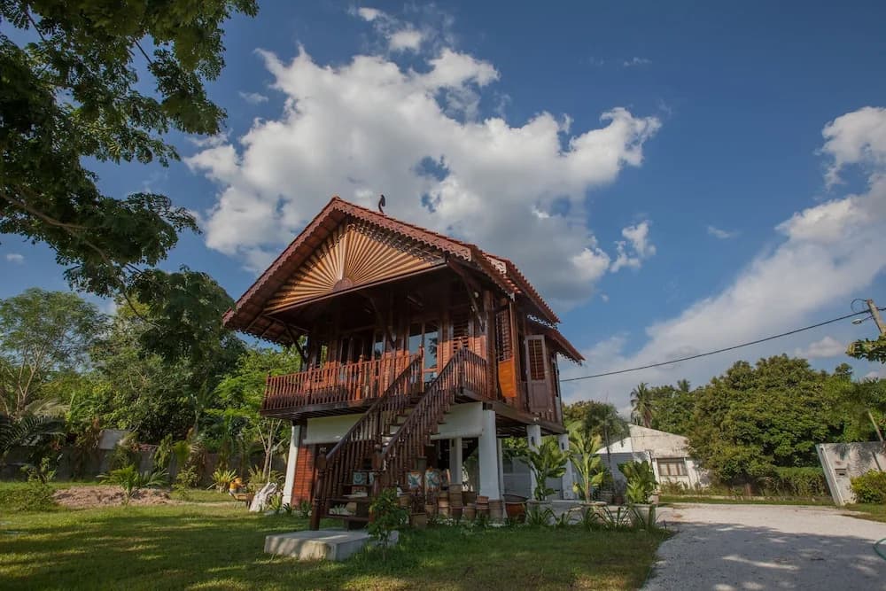 The Happy 8 Retreat X Kampung House - photo 10