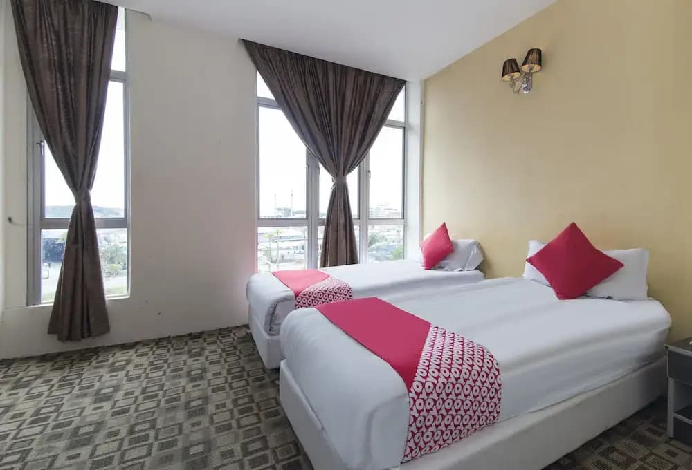 OYO 489 Pegasus Inn Hotel - photo 3