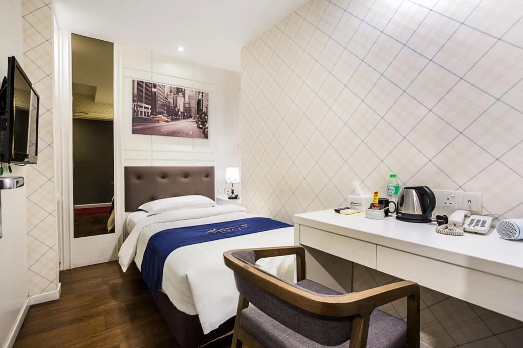 Manhattan Business Hotel Damansara Perdana - photo 27