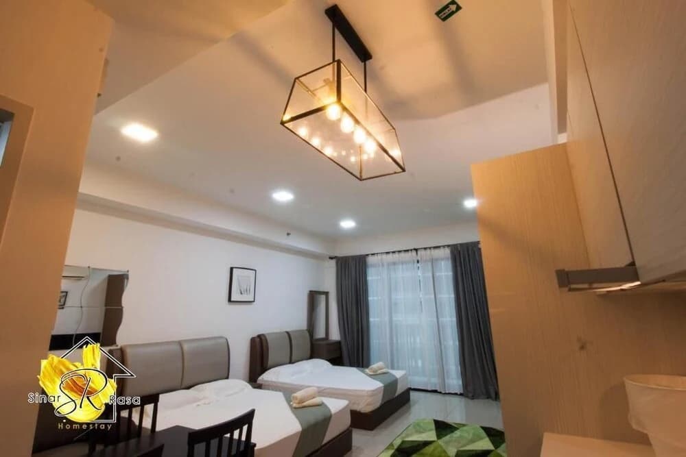 Sinar Rasa Homestay at I-Soho, I-City - photo 32