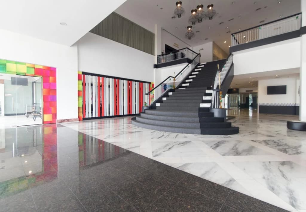 OYO Capital O 89357 Unicorn Hotel - photo 9