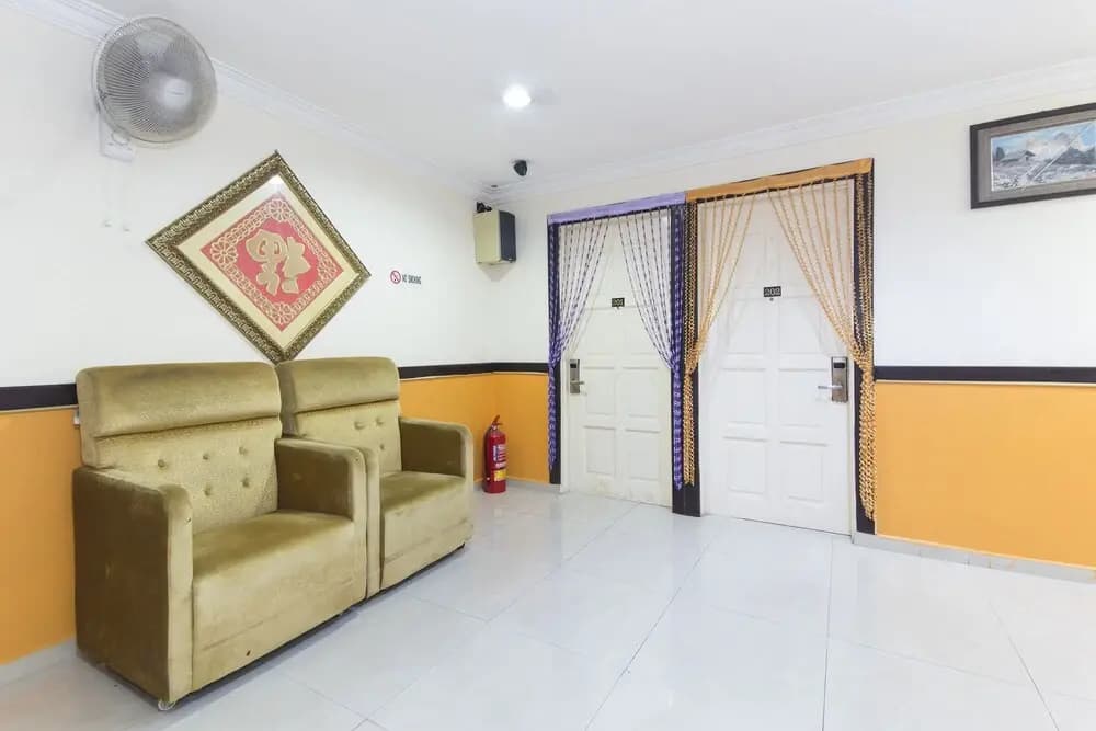 OYO 329 Suntex Hotel - photo 2