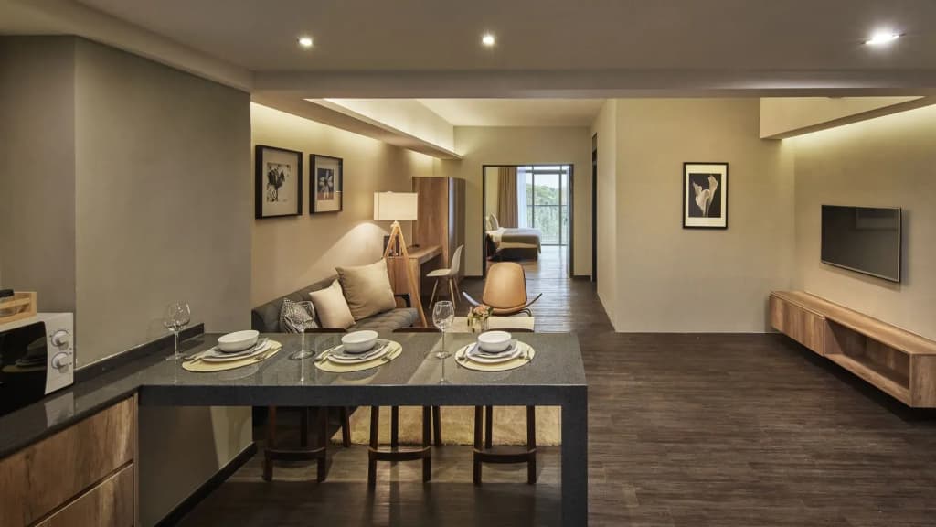 Tropics Eight Suites - photo 20