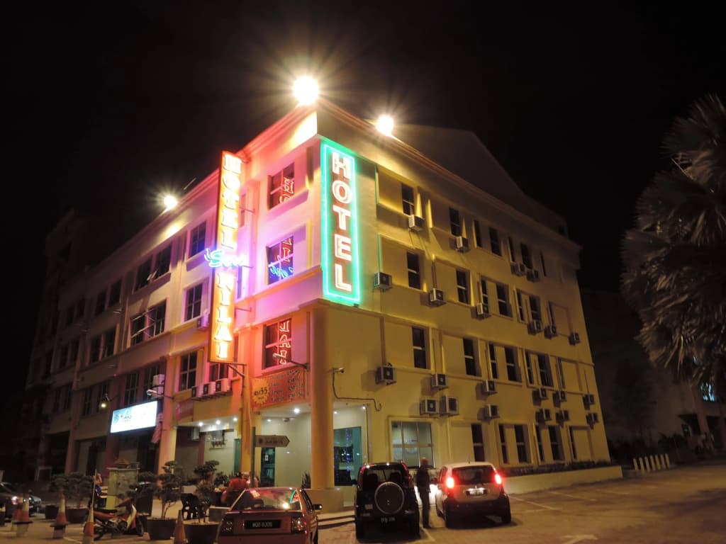 Hotel Seri Nilai - photo 1